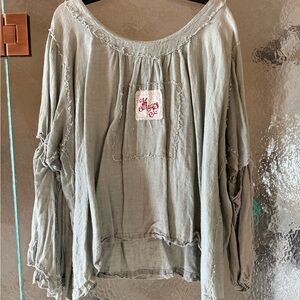 Magnolia Pearl Distressed Gray Blouse